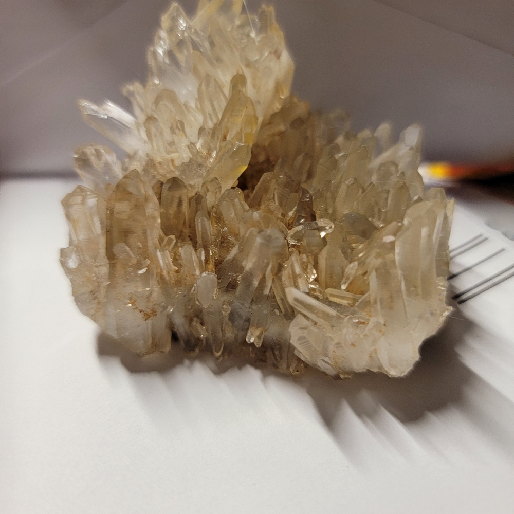 NATURAL QUARTZ CLUSTER HEDGEHOG - Picture 5 of 7